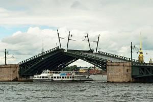 Смольный объявил конкурс на реконструкцию Тучкова моста