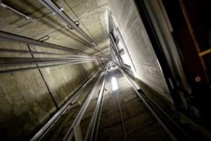 Электромеханика по лифтам отправят под суд