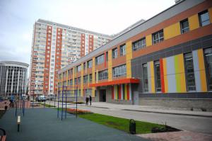 В Подмосковье хотят ограничить строительство новых школ