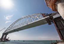 Строителей Керченского моста объявили врагами Украины