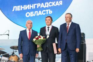 Андрей Молчанов стал почётным гражданином Ленобласти