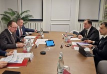 Главгосэкспертиза и ДОМ.РФ обсудили внедрение ИИ в строительстве