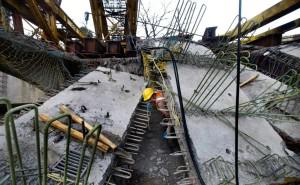 Обрушившийся мост в Архангельской области собирались ремонтировать через два года
