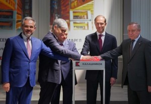 Денис Мантуров дал старт производству промышленных роботов в Санкт-Петербурге
