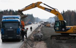 Строителей трассы М-11 обяжут ремонтировать местные дороги