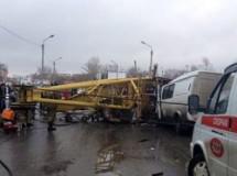 Ростехнадзор завершил расследование причин обрушения крана в Омске