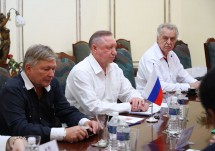 Петербург окажет гуманитарную поддержку Республике Куба