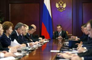Правительство РФ: к нацпроектам готово, но к эскроу-счетам вернётся
