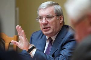 Губернатор Красноярского края ушел в отставку