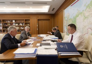 В Минстрое обсудили развитие строительной отрасли и ЖКХ Амурской области