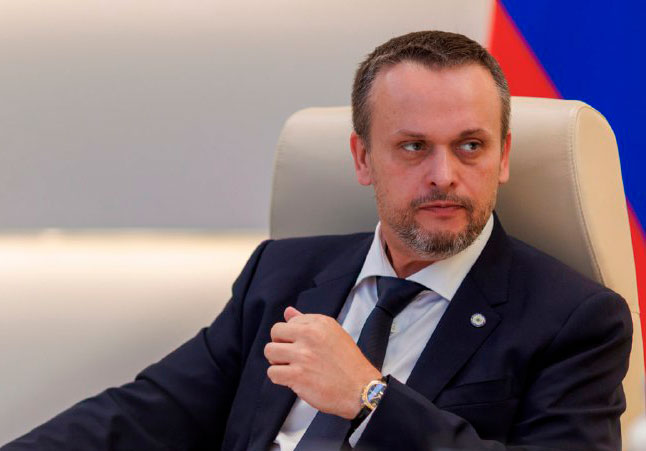 Минтранс и МЧС продолжают ликвидировать последствия аварии танкеров в Керчи