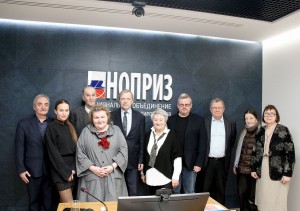 Анвар Шамузафаров вручил награды авторскому коллективу десятитомной Антологии НОПРИЗ