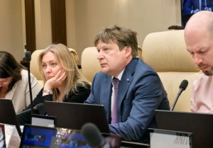 Антон Глушков призвал коллег трезво оценить новые экономические реалии
