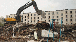 В Москве осталось снести 333 дома первого периода индустриального домостроения