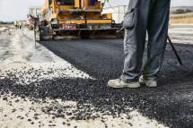 На строительство и ремонт региональных дорог выделено более 140 млрд рублей