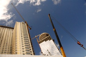 С начала года в «новой» Москве построена четверть запланированного жилья