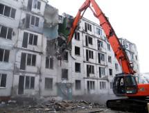 Власти Москвы до 2016 года решат, что делать с ветхими домами несносимых серий